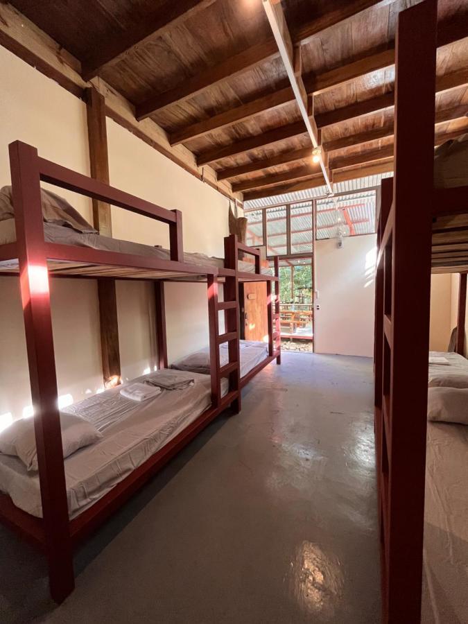 Hostel Tuanis Surf Camp Playa Santa Teresa  Extérieur photo